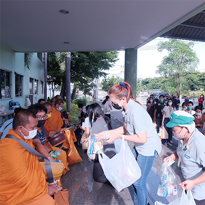 ทำบุญตักบาตรข้าวสารอาหารแห้ง เนื่องในโอกาสครบรอบก่อตั้ง 27 ปี