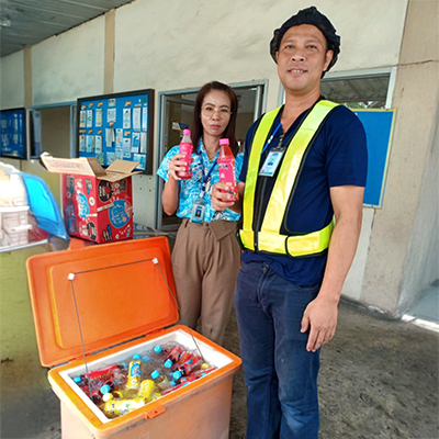 บริษัท มัลติแบกซ์ จำกัด (มหาชน) แจกเครื่องดื่มคลายร้อนแก่พนักงาน