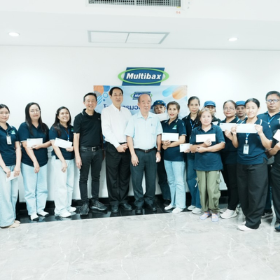 บริษัท มัลติแบกซ์ จำกัด (มหาชน) จัดกิจกรรมบริษัทครบรอบก่อตั้ง 31 ปี พร้อมมอบทุนการศึกษาและเชิดชูพนักงานอาวุโส