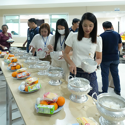 บริษัท มัลติแบกซ์ จำกัด (มหาชน) จัดกิจกรรมทำบุญครบรอบ 30 ปี พร้อมมอบทุนการศึกษาและเชิดชูพนักงานอาวุโส