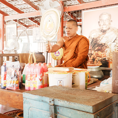 บริษัท มัลติแบกซ์ จำกัด (มหาชน) ร่วมถวายสังฆทานแสดงความอาลัยแด่พระบรมราชชนนีพันปีหลวง