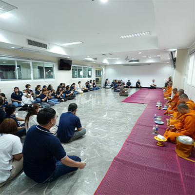 บริษัท มัลติแบกซ์ จำกัด (มหาชน) จัดกิจกรรมทำบุญครบรอบ 30 ปี พร้อมมอบทุนการศึกษาและเชิดชูพนักงานอาวุโส
