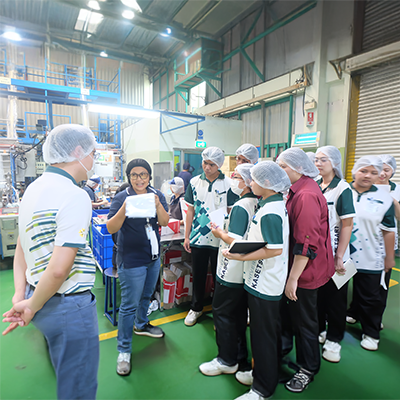 คณะวิศวกรรมศาสตร์ มหาวิทยาลัยเกษตรศาสตร์ วิทยาเขตศรีราชา เข้าเยี่ยมชมกระบวนการผลิต บริษัท มัลติแบกซ์ จำกัด (มหาชน)