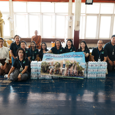 บริษัท มัลติแบกซ์ จำกัด (มหาชน) ร่วมถวายชุดหลอดไฟ และปัจจัย ในวันเข้าพรรษา